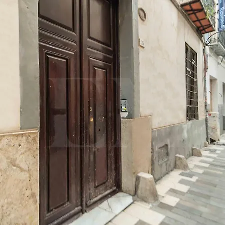 Spanish Architectural Gem Duplex - Center By Rems Apartment