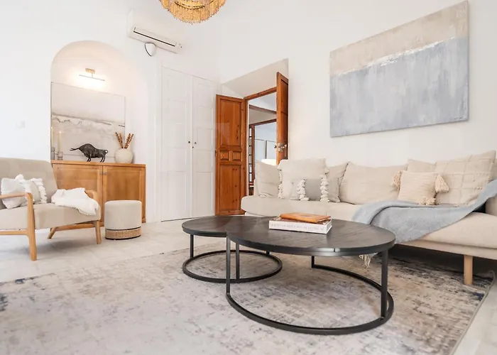 Spanish Architectural Gem Duplex - Center By Rems *